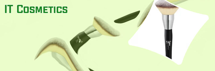 It cosmetics powder brush